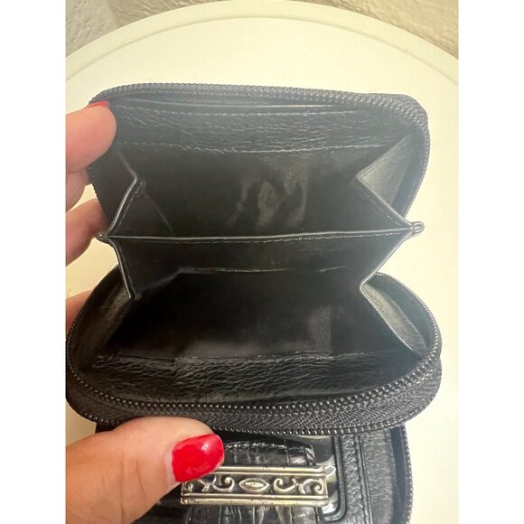 Brighton Black Leather Compact Wallet W/ Croc-Embossed Clasp & Zippered Pockets - Picture 6 of 7